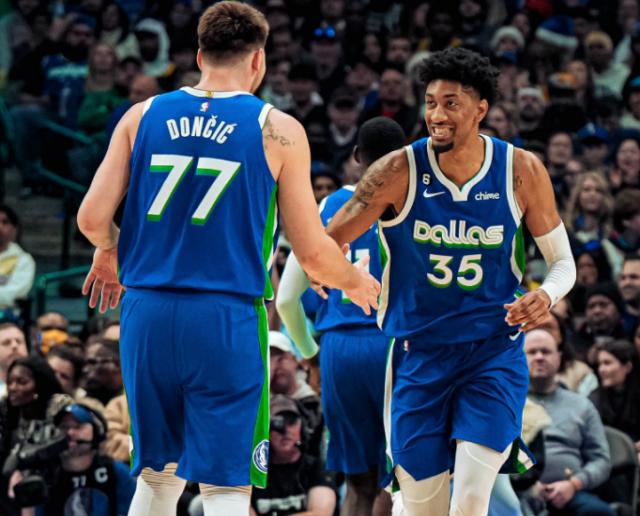 ag体育网站-独行侠单节狂炫51分!詹姆斯空砍38分败走圣诞夜