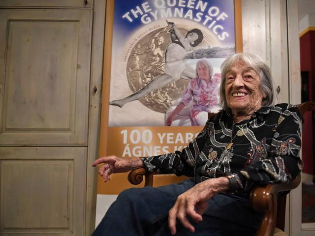 ag体育网站-逃过大屠杀 拿5块奥运金牌 最长寿奥运冠军百岁啦